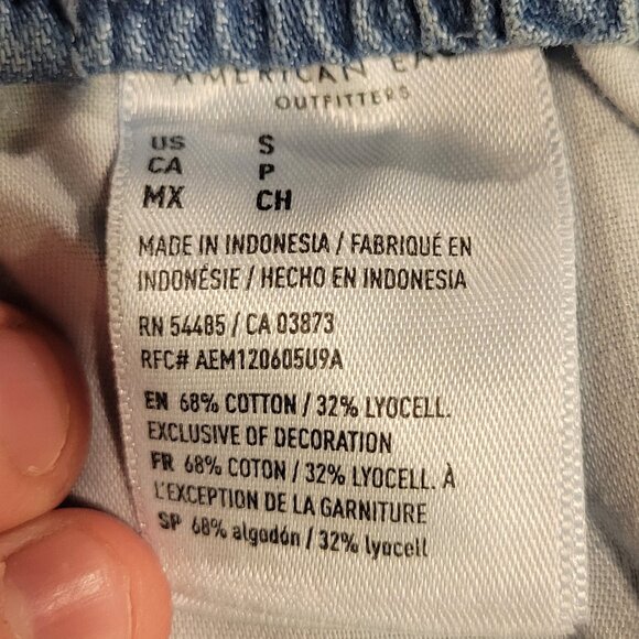 American Eagle Outfitters Light Blue Soft Denim Shorts - Size S - Picture 5 of 5